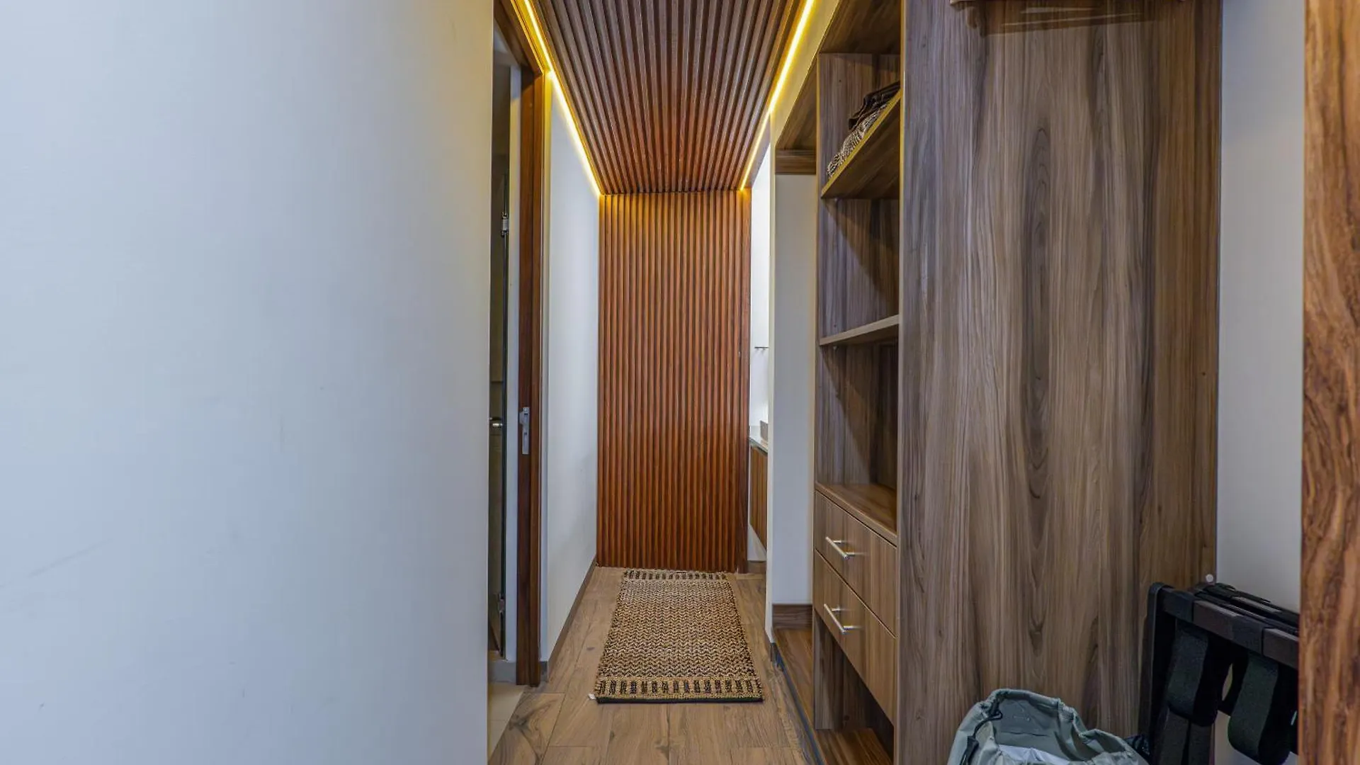 فندق Wooden Retreat بلايا ديل كارمن